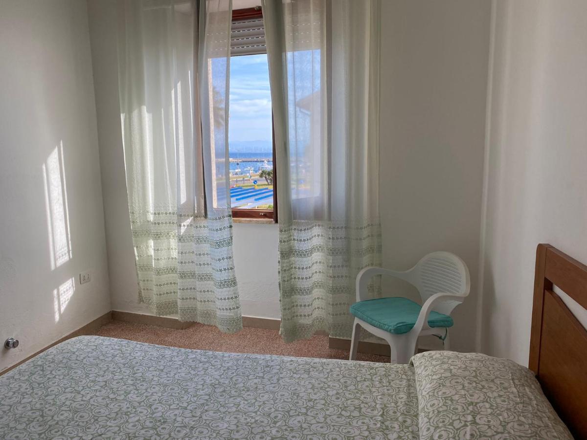 I Fenicotteri - Appartamenti Sul Mare Calasetta Luaran gambar