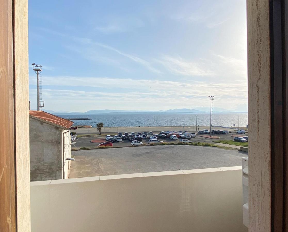 I Fenicotteri - Appartamenti Sul Mare Calasetta Luaran gambar