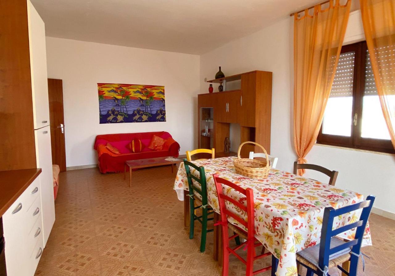 I Fenicotteri - Appartamenti Sul Mare Calasetta Luaran gambar