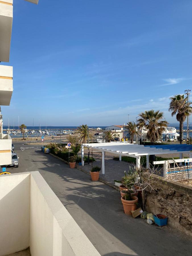 I Fenicotteri - Appartamenti Sul Mare Calasetta Luaran gambar